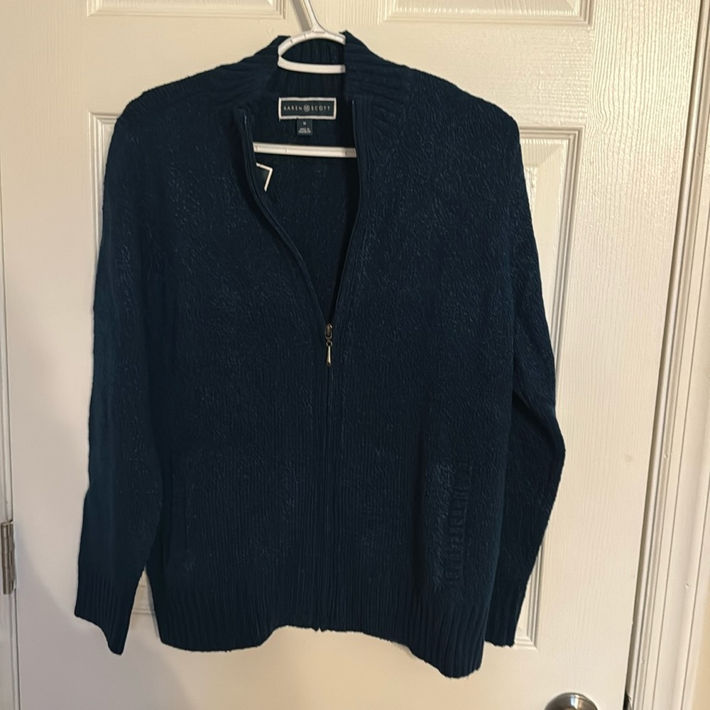 Brand new Karen Scott women’s zip up sweater. Dark blue